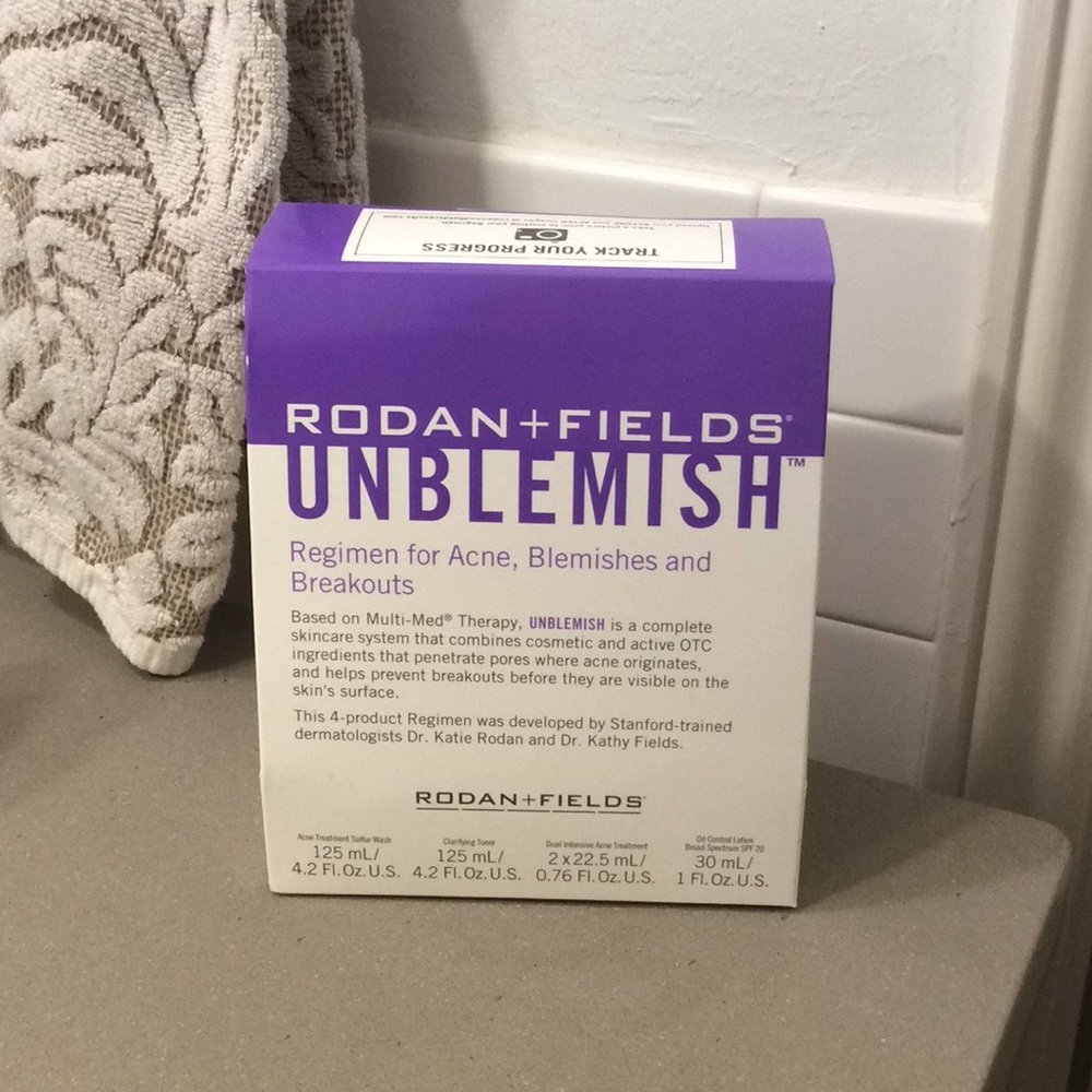 Rodan + Fields Umblemish Face Kit
